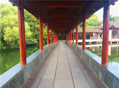古建長(zhǎng)廊